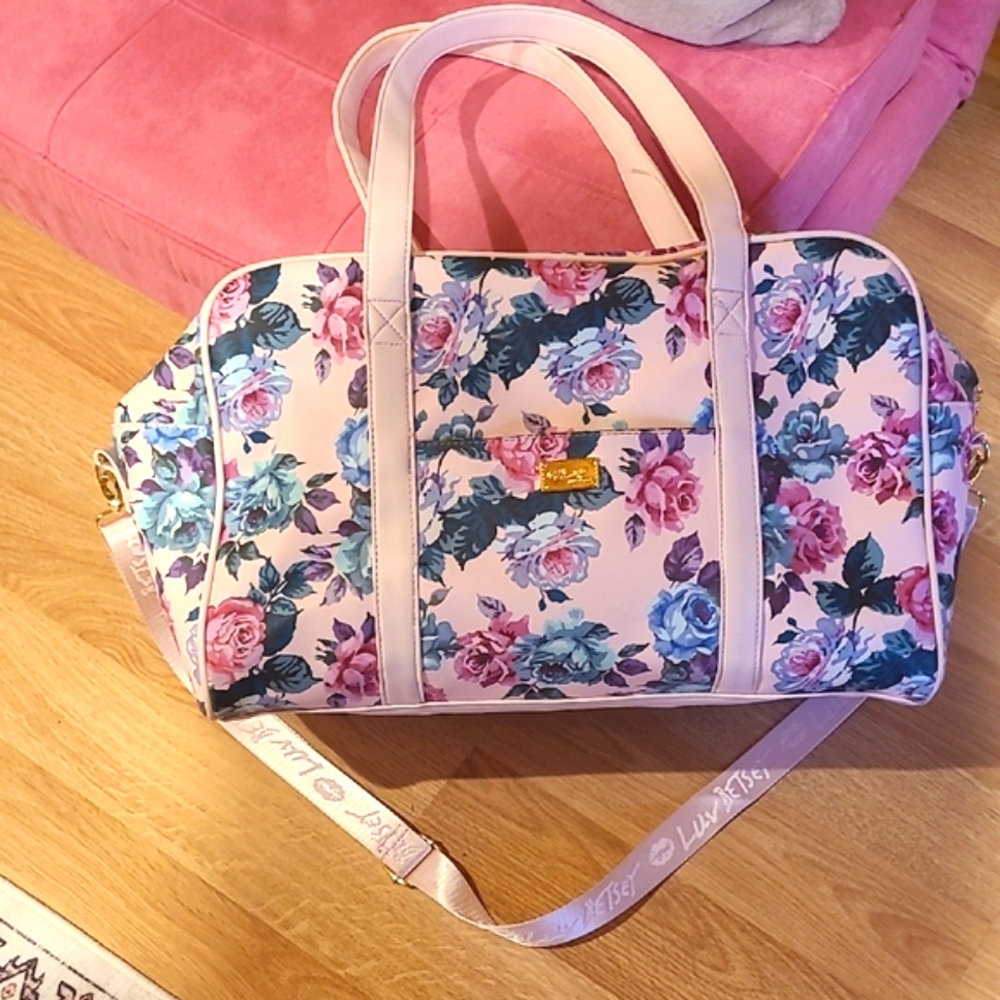 Coquette Floral Women's Travel Bag